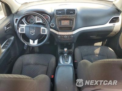 Zdjęcie 8 z 13 samochodu: 2018 DODGE JOURNEY SE VIN:3C4PDCAB4JT530710 - miniatura