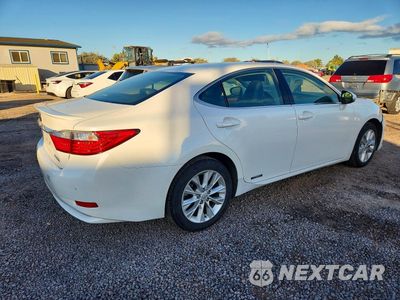 Trzecie zdjęcie samochodu z tyłu: 2015 LEXUS ES 300H VIN:JTHBW1GG0F2084977 - miniatura