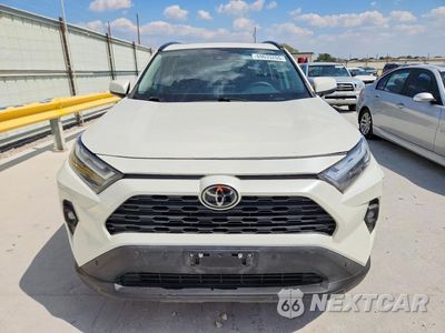 Piąte zdjęcie samochodu w środku: 2022 TOYOTA RAV4 XLE PREMIUM VIN:2T3C1RFVXNW231461 - miniatura