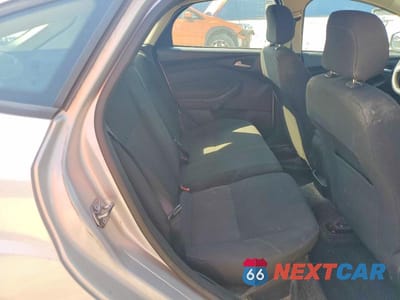 Zdjęcie 11 z 13 samochodu: 2018 FORD FOCUS SE VIN:1FADP3K2XJL228526 - miniatura