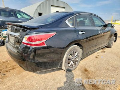 Trzecie zdjęcie samochodu z tyłu: 2015 NISSAN ALTIMA 2.5 S VIN:1N4AL3AP9FC482179 - miniatura