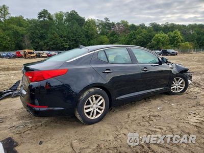 Trzecie zdjęcie samochodu z tyłu: 2012 KIA OPTIMA LX VIN:5XXGM4A72CG021621 - miniatura