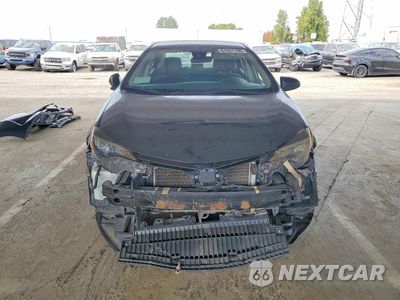 Piąte zdjęcie samochodu w środku: 2018 TOYOTA COROLLA LE VIN:2T1BURHE5JC079948 - miniatura