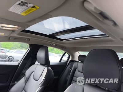 Zdjęcie 13 z 15 samochodu: 2024 VOLVO S60 PLUS VIN:7JRL12TL4RG282645 - miniatura