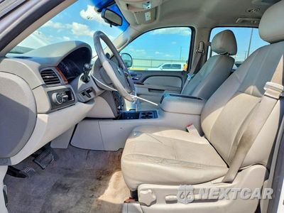 Zdjęcie 7 z 13 samochodu: 2013 CHEVROLET TAHOE C1500 LT VIN:1GNSCBE09DR269806 - miniatura