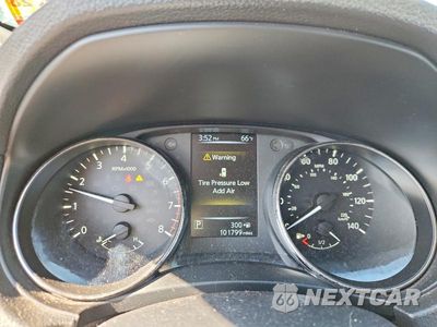 Zdjęcie 9 z 14 samochodu: 2017 NISSAN ROGUE S VIN:KNMAT2MV3HP537770 - miniatura