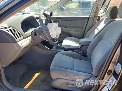 Zdjęcie 7 z 13 samochodu: 2003 TOYOTA CAMRY LE VIN:4T1BE30K23U749954 - miniatura
