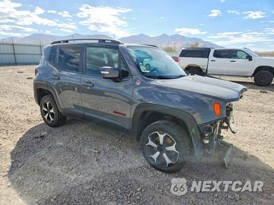 Czwarte zdjęcie samochodu z boku: 2020 JEEP RENEGADE TRAILHAWK VIN:ZACNJBC10LPL36102 - miniatura