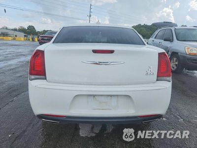 Zdjęcie 6 z 12 samochodu: 2019 CHRYSLER 300 TOURING VIN:2C3CCAAG6KH612129 - miniatura