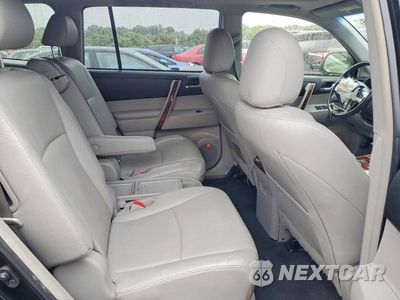 Zdjęcie 11 z 13 samochodu: 2013 TOYOTA HIGHLANDER HYBRID LIMITED VIN:JTEDC3EHXD2018195 - miniatura