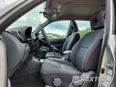 Zdjęcie 7 z 13 samochodu: 2003 TOYOTA RAV4 BASE VIN:JTEHH20V136088637 - miniatura