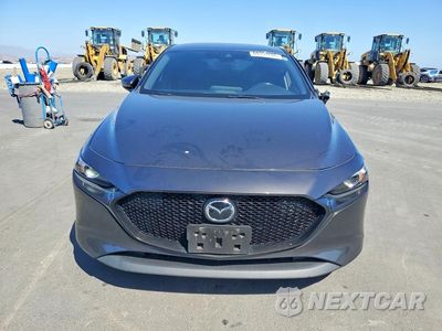 Piąte zdjęcie samochodu w środku: 2019 MAZDA 3 VIN:JM1BPAMM3K1135753 - miniatura