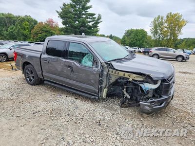 Czwarte zdjęcie samochodu z boku: 2023 FORD F150 SUPERCREW VIN:1FTFW1E86PKD12139 - miniatura