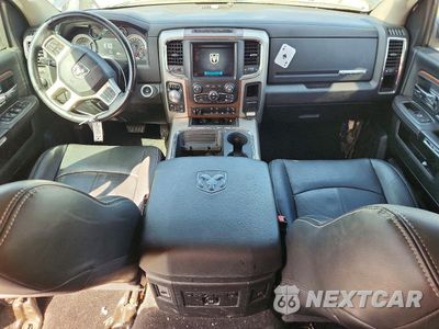 Zdjęcie 8 z 12 samochodu: 2018 RAM 1500 LARAMIE VIN:1C6RR7NT0JS110522 - miniatura