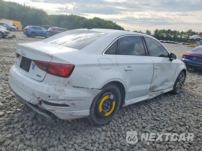 Trzecie zdjęcie samochodu z tyłu: 2019 AUDI A3 PREMIUM PLUS VIN:WAUJEGFF0KA076483 - miniatura