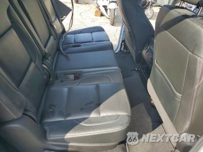 Zdjęcie 10 z 13 samochodu: 2020 CHEVROLET SUBURBAN K1500 LT VIN:1GNSKHKC0LR259913 - miniatura