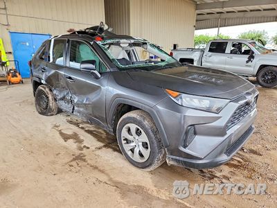 Czwarte zdjęcie samochodu z boku: 2021 TOYOTA RAV4 LE VIN:2T3H1RFV5MC138952 - miniatura