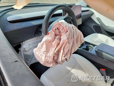 Zdjęcie 8 z 12 samochodu: 2024 TESLA MODEL 3 VIN:5YJ3E1EB4RF836763 - miniatura