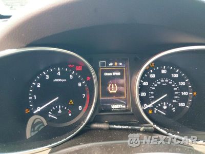 Zdjęcie 9 z 14 samochodu: 2017 HYUNDAI SANTA FE SPORT 2.4L VIN:5XYZU3LB6HG459744 - miniatura
