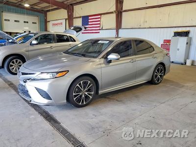 2020 TOYOTA CAMRY SE 4T1G11AK8LU888233 - główne zdjęcie licytacji z USA - miniatura