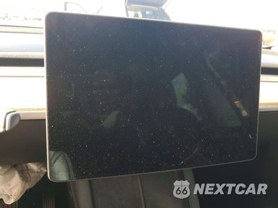 Zdjęcie 9 z 13 samochodu: 2022 TESLA MODEL Y VIN:7SAYGDEE9NF427618 - miniatura