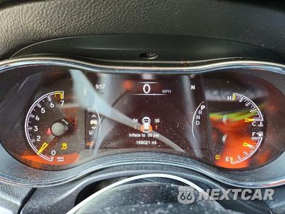 Zdjęcie 9 z 13 samochodu: 2018 JEEP GRAND CHEROKEE LAREDO VIN:1C4RJFAG6JC407730 - miniatura