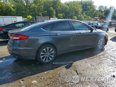 Trzecie zdjęcie samochodu z tyłu: 2019 FORD FUSION SE VIN:3FA6P0T92KR239753 - miniatura