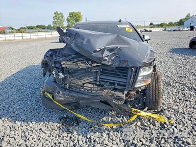 Piąte zdjęcie samochodu w środku: 2019 CHEVROLET SUBURBAN K1500 PREMIER VIN:1GNSKJKC5KR154953 - miniatura