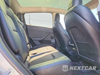 Zdjęcie 11 z 13 samochodu: 2024 TESLA MODEL Y VIN:7SAYGDEE0RA258088 - miniatura