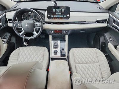 Zdjęcie 8 z 13 samochodu: 2022 MITSUBISHI OUTLANDER SEL VIN:JA4J4VA87NZ083286 - miniatura