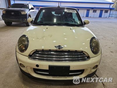 Piąte zdjęcie samochodu w środku: 2011 MINI COOPER VIN:WMWZN3C50BTZ89448 - miniatura