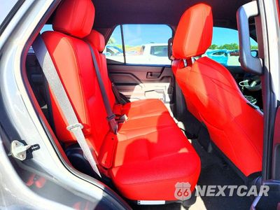 Zdjęcie 11 z 13 samochodu: 2025 TOYOTA 4RUNNER SR5 VIN:JTEVA5BR8S5006433 - miniatura