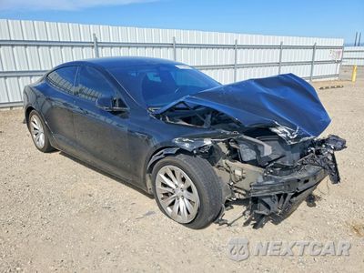 Czwarte zdjęcie samochodu z boku: 2017 TESLA MODEL S VIN:5YJSA1E10HF192711 - miniatura