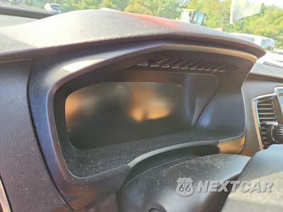 Zdjęcie 9 z 14 samochodu: 2016 VOLVO XC90 T6 VIN:YV4A22PK4G1052363 - miniatura