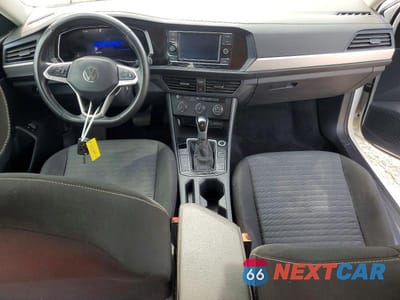 Zdjęcie 8 z 12 samochodu: 2024 VOLKSWAGEN JETTA S VIN:3VW5M7BU0RM005709 - miniatura