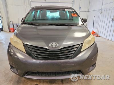Piąte zdjęcie samochodu w środku: 2014 TOYOTA SIENNA L 7-PASSENGER VIN:5TDZK3DC6ES478127 - miniatura