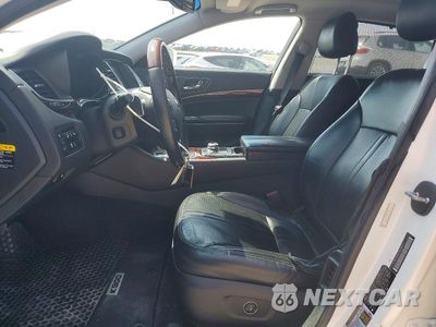 Zdjęcie 7 z 12 samochodu: 2017 KIA K900 LUXURY V8 VIN:KNALW4D47H6036077 - miniatura