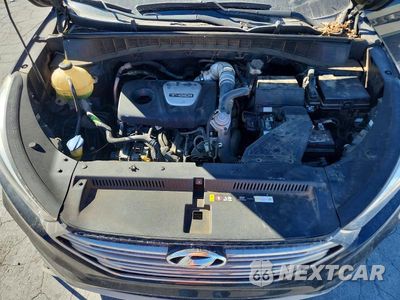 Zdjęcie 12 z 13 samochodu: 2018 HYUNDAI TUCSON LIMITED VIN:KM8J33A2XJU780754 - miniatura