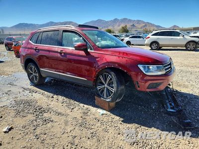 Czwarte zdjęcie samochodu z boku: 2018 VOLKSWAGEN TIGUAN SE VIN:3VV3B7AX9JM066378 - miniatura