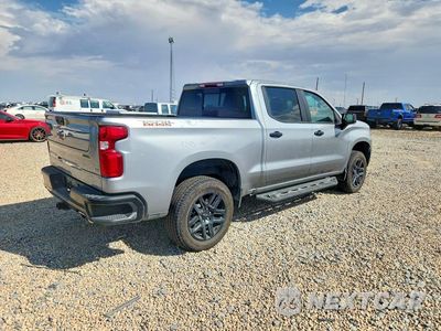 Trzecie zdjęcie samochodu z tyłu: 2025 CHEVROLET SILVERADO K1500 LT TRAIL BOSS VIN:3GCUKFED3SG260109 - miniatura