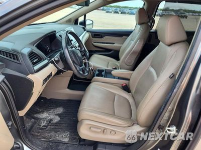 Zdjęcie 7 z 13 samochodu: 2018 HONDA ODYSSEY EXL VIN:5FNRL6H79JB053219 - miniatura