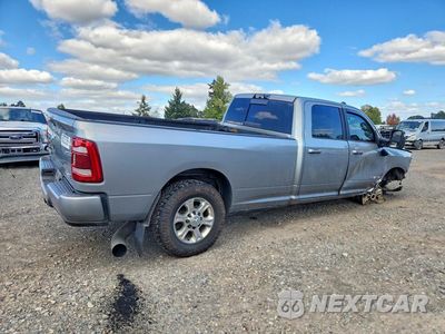 Trzecie zdjęcie samochodu z tyłu: 2023 RAM 3500 BIG HORN VIN:3C63R3HLXPG644136 - miniatura
