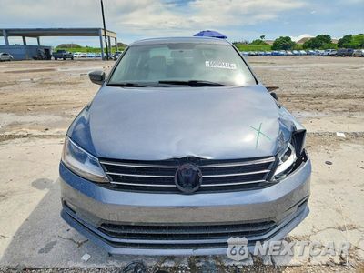 Piąte zdjęcie samochodu w środku: 2015 VOLKSWAGEN JETTA SE VIN:3VWD17AJ2FM212609 - miniatura