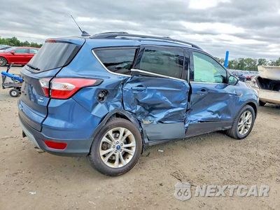 Trzecie zdjęcie samochodu z tyłu: 2018 FORD ESCAPE SE VIN:1FMCU9GD7JUB53253 - miniatura