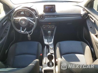 Zdjęcie 8 z 12 samochodu: 2020 TOYOTA YARIS LE VIN:3MYDLBYV1LY704210 - miniatura