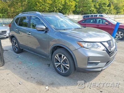 Czwarte zdjęcie samochodu z boku: 2020 NISSAN ROGUE SV VIN:JN8AT2MV2LW131918 - miniatura