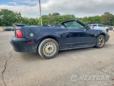 Trzecie zdjęcie samochodu z tyłu: 2004 FORD MUSTANG CONVERTIBLE VIN:1FAFP44634F154805 - miniatura