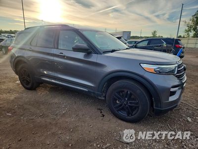 Czwarte zdjęcie samochodu z boku: 2022 FORD EXPLORER XLT VIN:1FMSK8DH1NGA23010 - miniatura