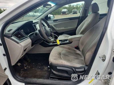 Zdjęcie 7 z 12 samochodu: 2018 HYUNDAI SONATA SE VIN:5NPE24AF2JH640113 - miniatura