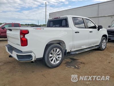 Trzecie zdjęcie samochodu z tyłu: 2022 CHEVROLET SILVERADO K1500 CUSTOM VIN:1GCPDBEK8NZ535542 - miniatura